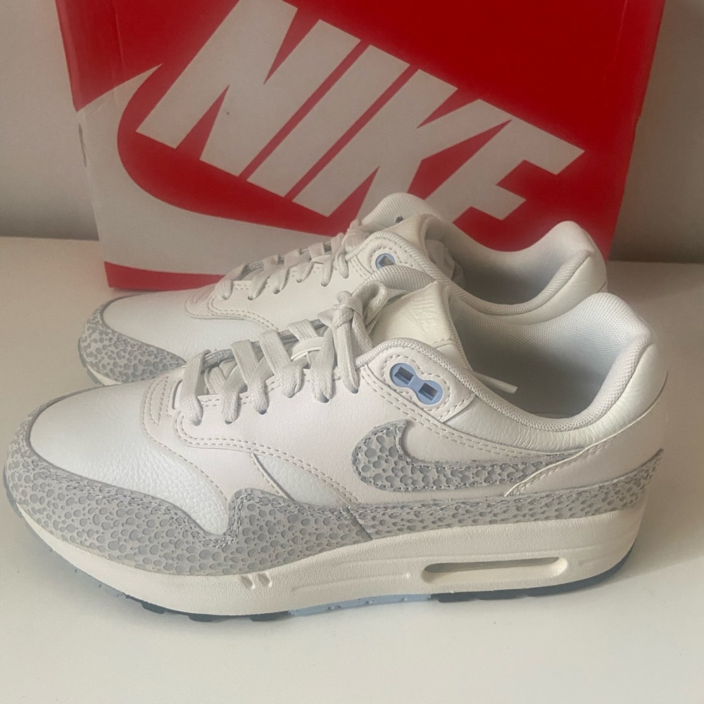 Nike Air Max 1 Safari Summit White phantom Women's Sneakers Size 7 (FB5059-100)